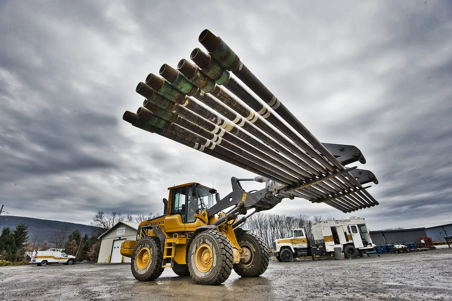 Force Inspection Services Drill pipe services drill pipes being moved